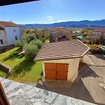 Apartmaji Tanto Malovse *