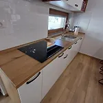 Apartmaji Tanto Malovse *