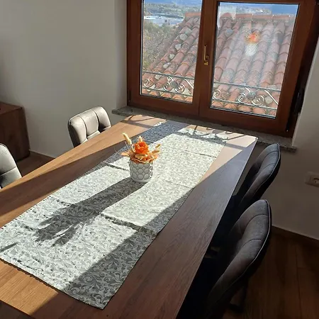 Apartmaji Tanto Malovse