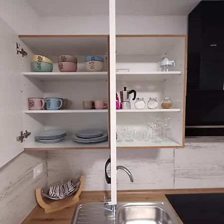 Apartmaji Tanto Malovse