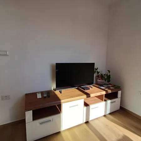 דירה Apartmaji Tanto Malovse