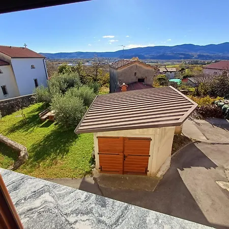 Apartmaji Tanto Malovse *