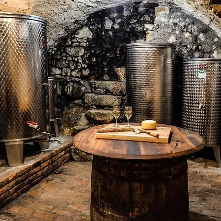 Apartmaji Tanto Malovse Crnice