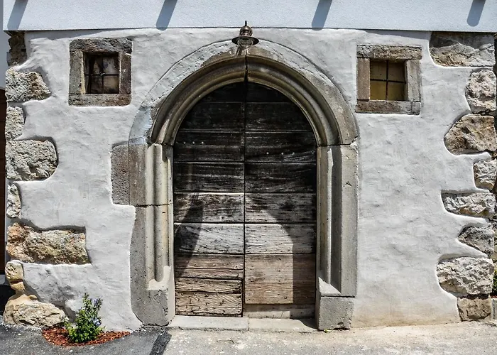 Apartmaji Tanto Malovse Črniče